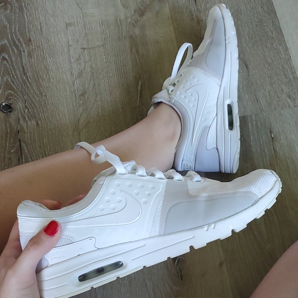 White Nike Air Max's